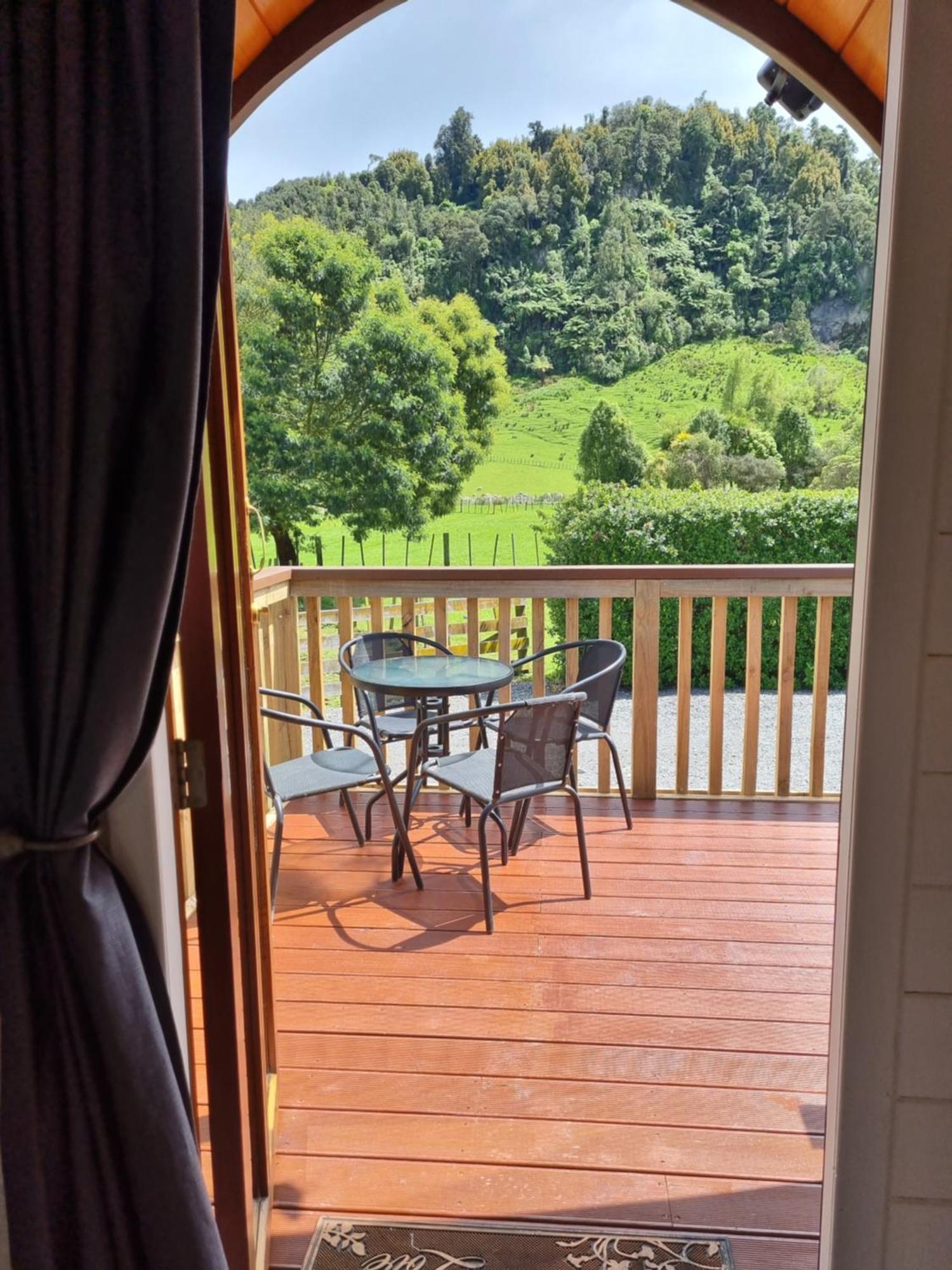 Flat Hills Tourist Park Hotel Ruahine Quarto foto